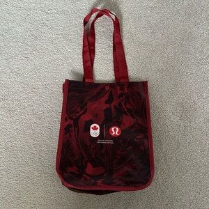 Lululemon Team Canada Reusable Bag & NWOT Olympic Team Canada 2018 Fringe Scarf